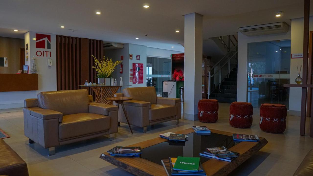 Oiti Hotel - جوروبي المظهر الخارجي الصورة